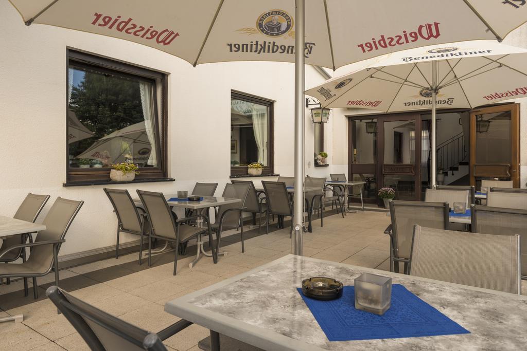 Hotel Restaurant Haesfeld Überherrn Kültér fotó