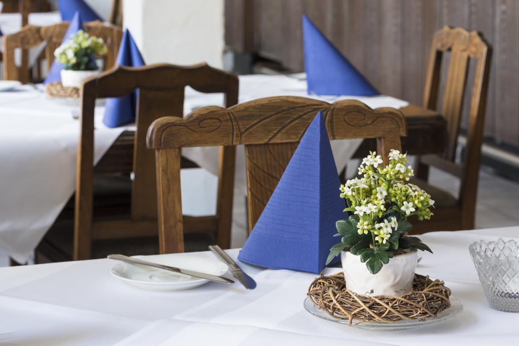 Hotel Restaurant Haesfeld Überherrn Kültér fotó